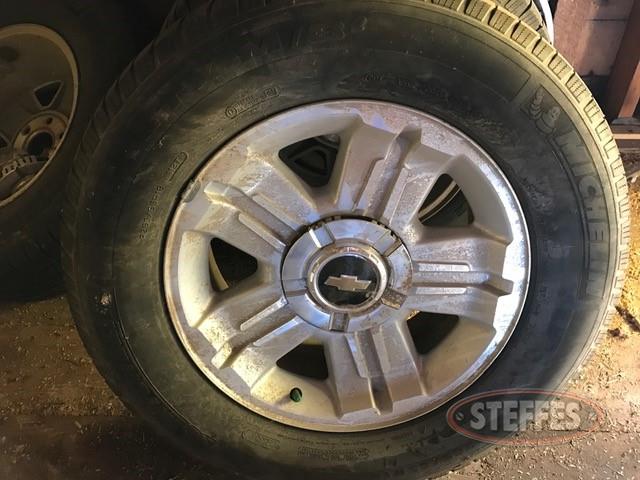 (4) 265-65R18 tires, _1.jpg